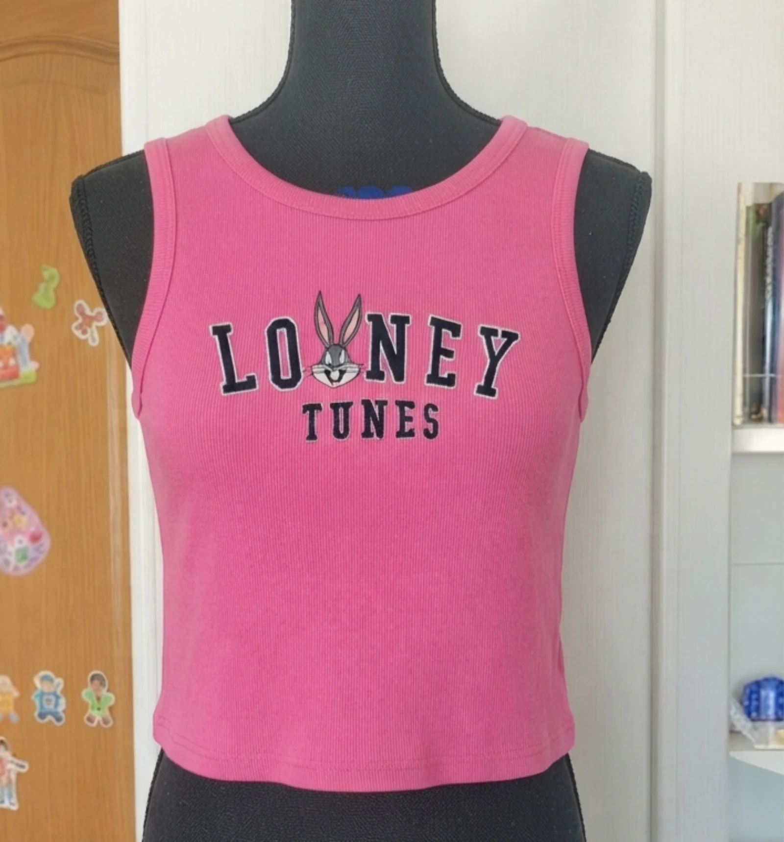 Camiseta Crop Looney Tunes Talla M 